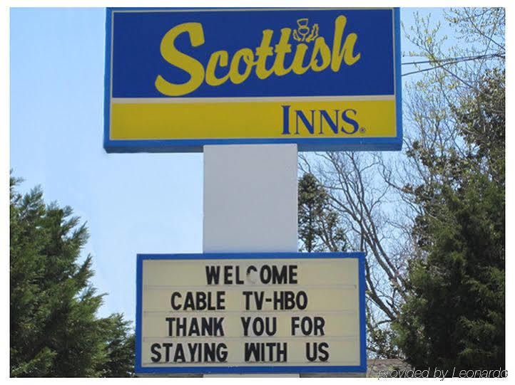 Scottish Inn - クラントン エクステリア 写真